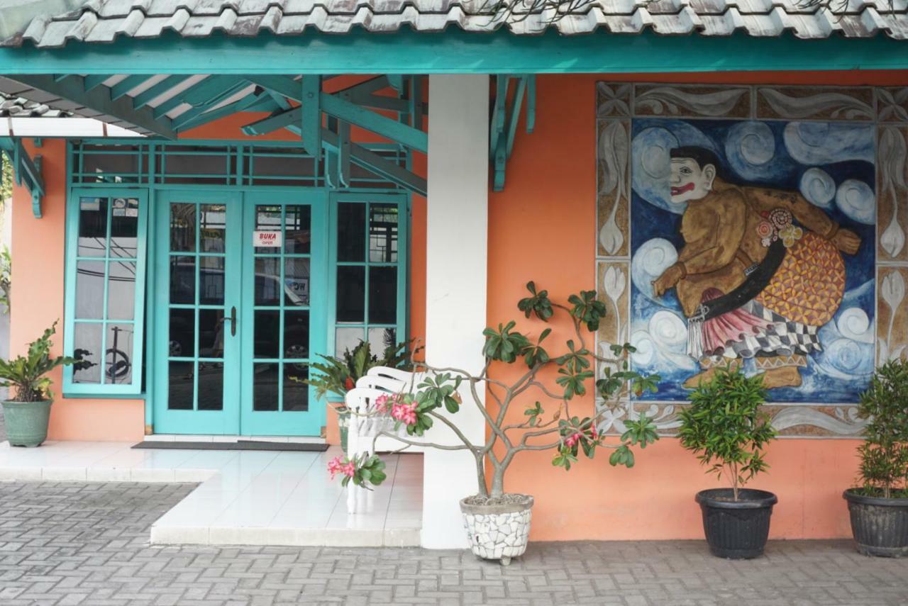 Ismoyo Hotel ジョグジャカルタ エクステリア 写真